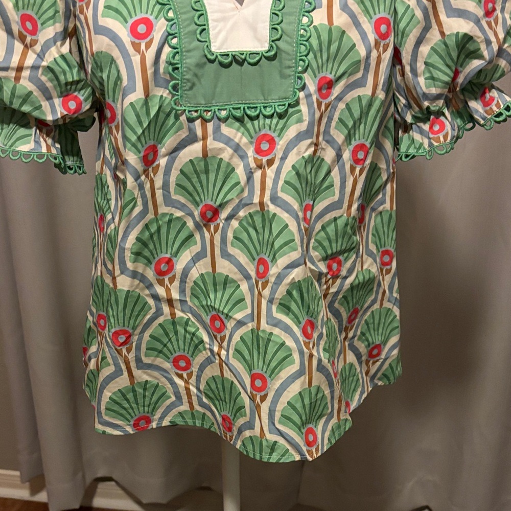 Entro Green and Pink Fan Pattern Blouse - Picture 4 of 11